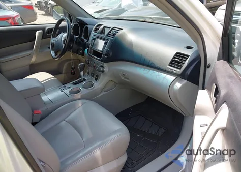 2013 Toyota Highlander Se V6 from USA, damaged, VIN 5TDBK3EH7DS246825